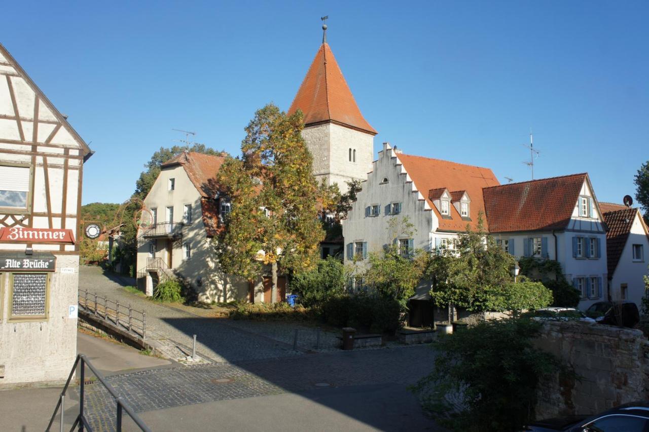 wunderschöne Ferienwohnung in Winterhausen mit Küche, Bad und Piano Exterior foto